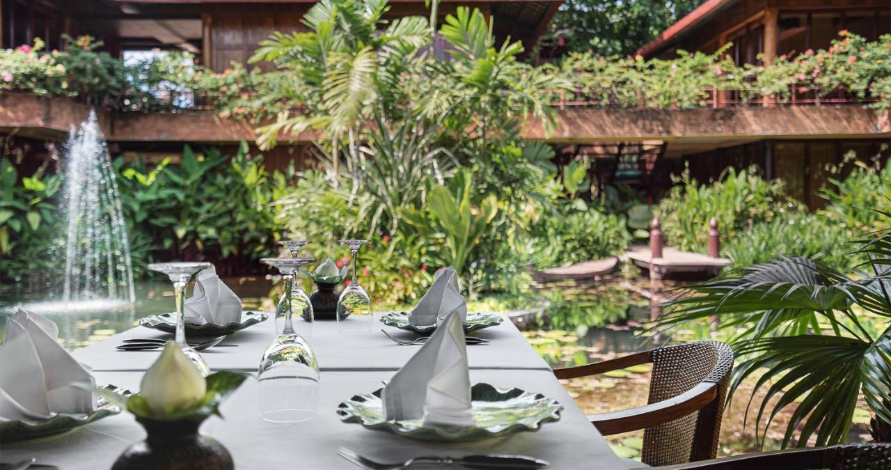 Angkor Village Hotel - Small Luxury Hotels Of The World Siem Reap Zewnętrze zdjęcie The restaurant