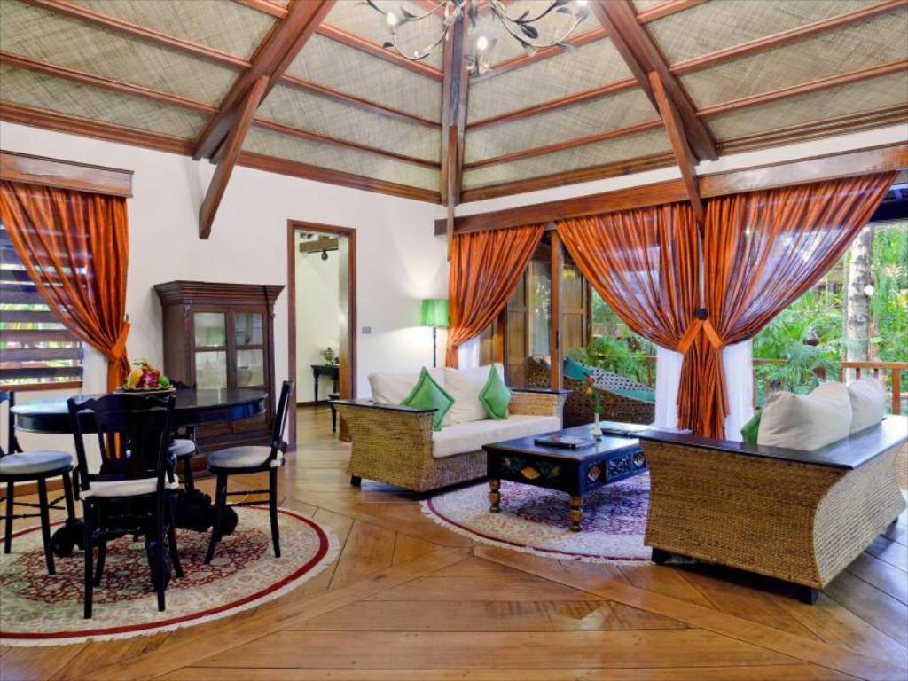 Angkor Village Hotel - Small Luxury Hotels Of The World Siem Reap Zewnętrze zdjęcie The interior of a villa at the resort